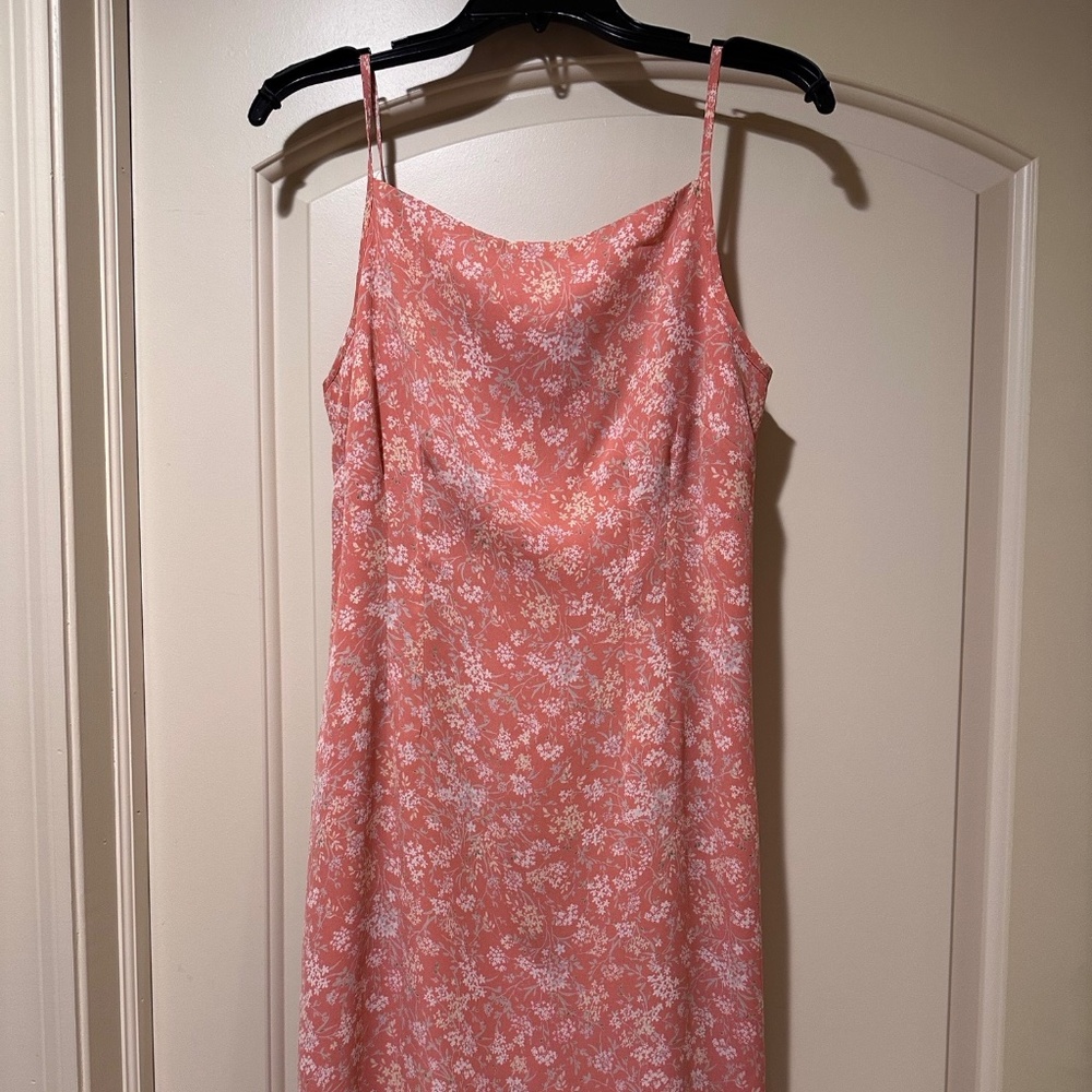 Super cute peach floral Old Navy dress - lined